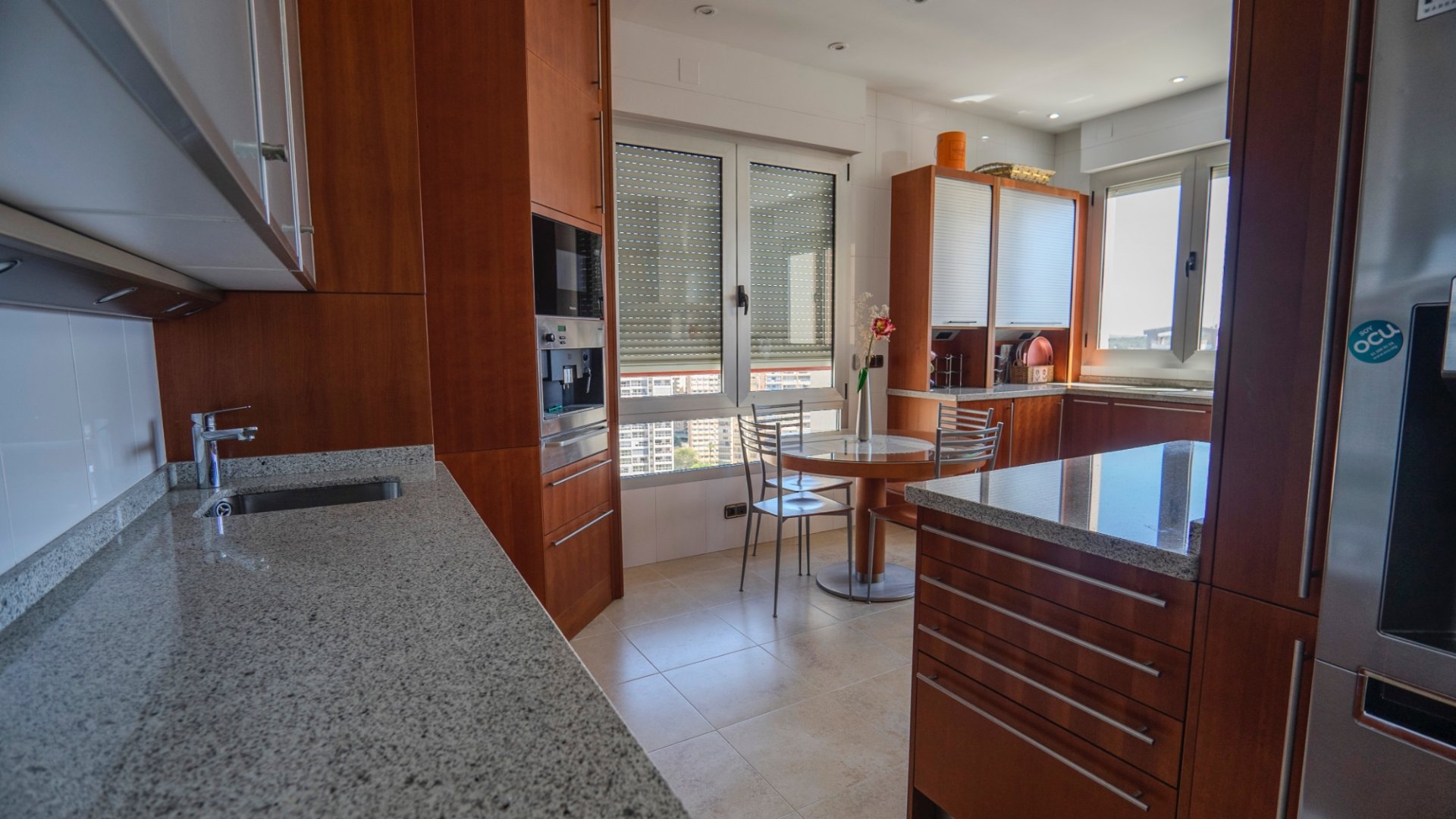 Apartment in Benidorm, Alicante, Spain 5 bedrooms, 412 sq.m. No. 120164