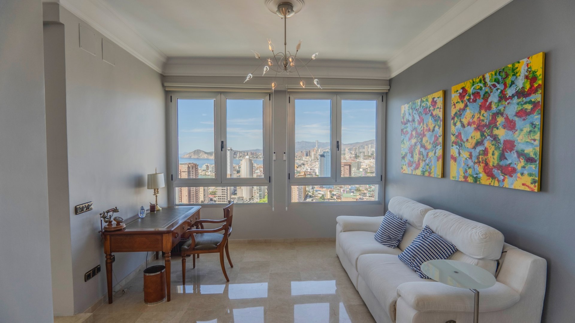 Apartment in Benidorm, Alicante, Spain 5 bedrooms, 412 sq.m. No. 120164