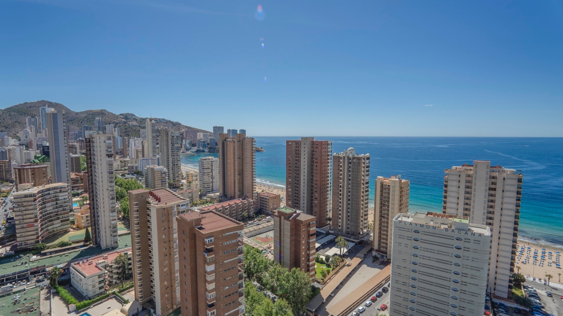 Apartment in Benidorm, Alicante, Spain 5 bedrooms, 412 sq.m. No. 120164