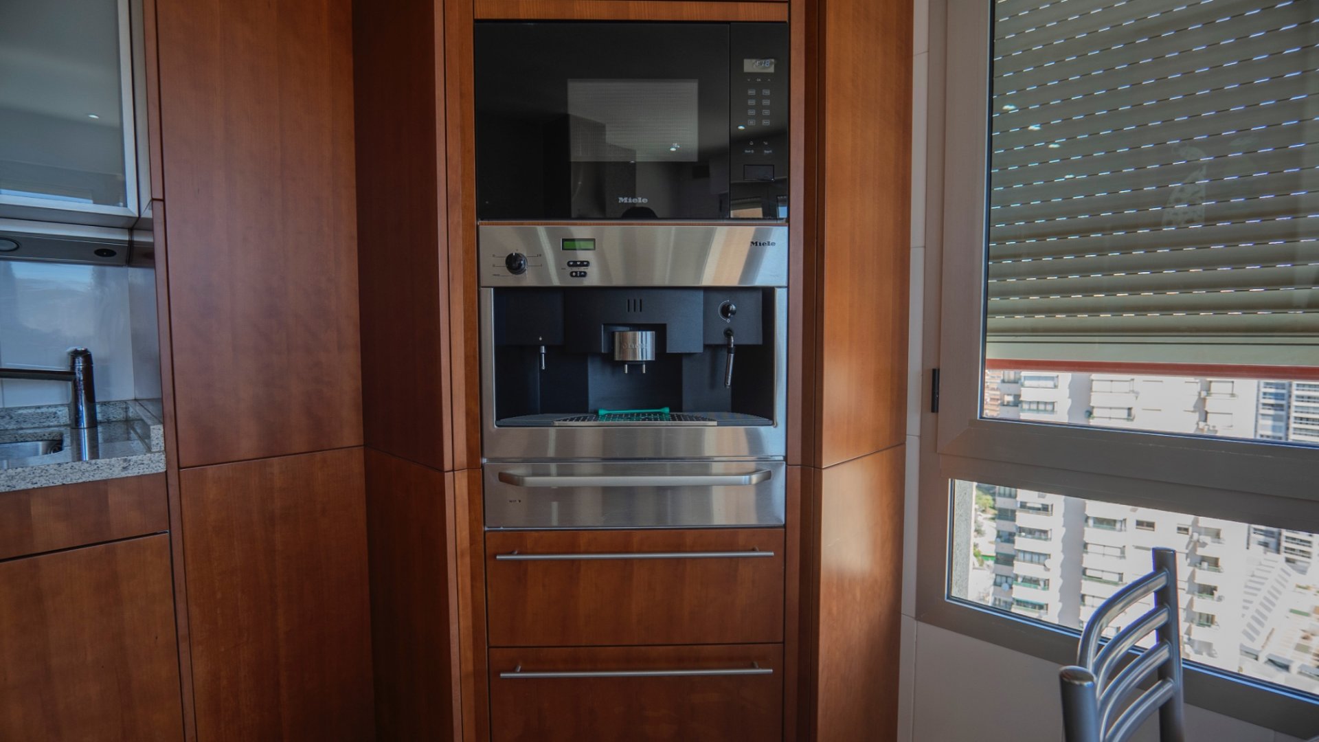 Apartment in Benidorm, Alicante, Spain 5 bedrooms, 412 sq.m. No. 120164