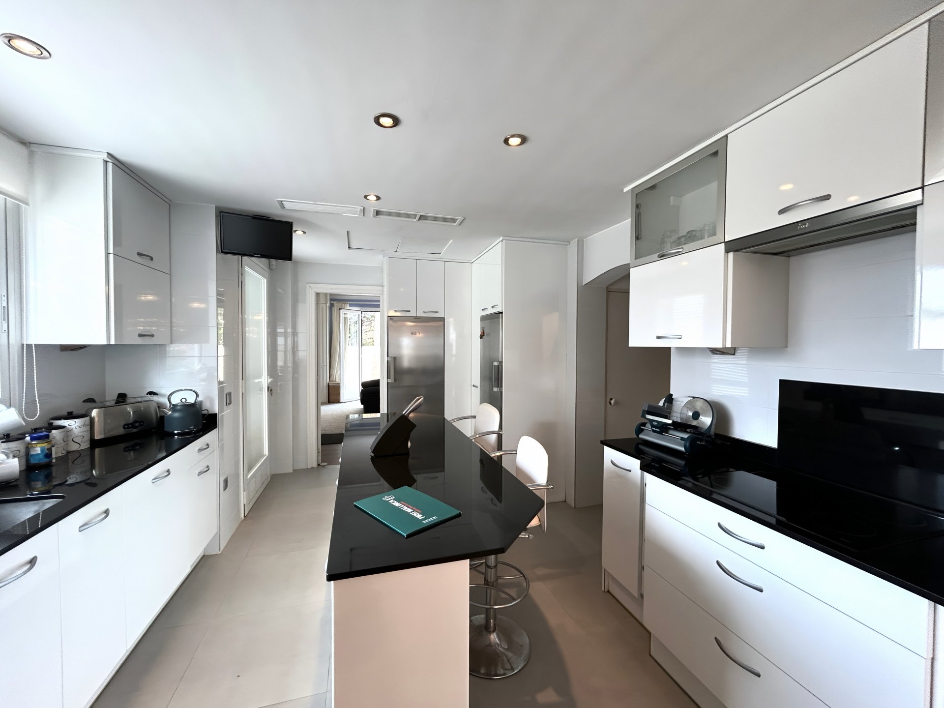 Villa in El Toro, Mallorca, Spain 5 bedrooms, 252 sq.m. No. 128164