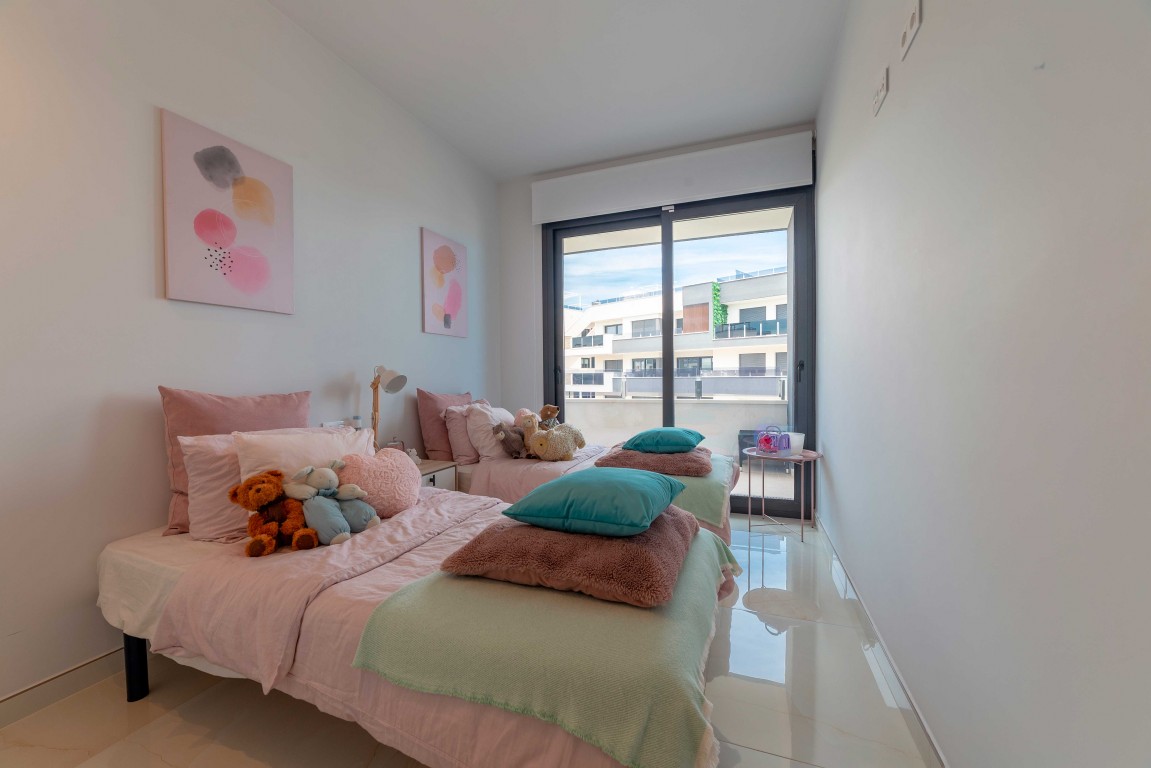 Appartamento a Playa Flamenca II, Alicante, Spagna 3 camere da letto, 99 mq. N° 125010