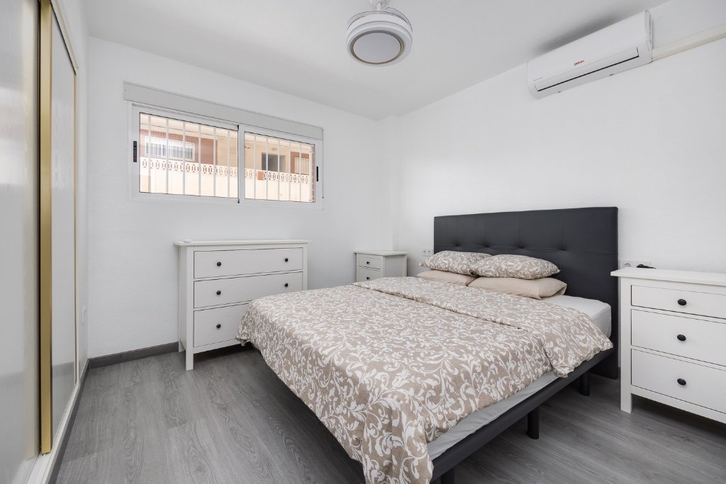 Dzīvoklis Punta Prima, Alicante, Spānijā 2 istabas, 75 m2 Nr. 131075
