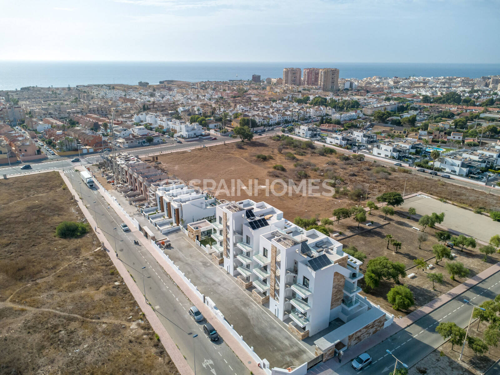 Ático en Torrevieja, Alicante, España 2 dormitorios, 87 m2 No. 131078
