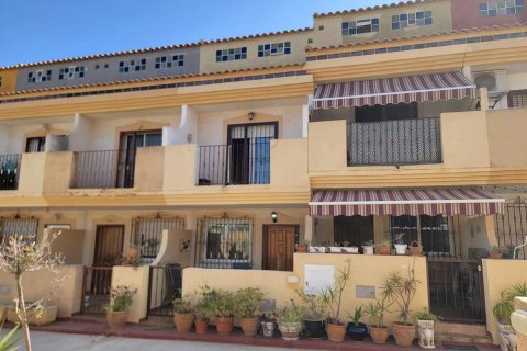 Kaupunkipientalo Playa Flamenca II, Alicante, Espanja 3 makuuhuonetta, 80 m2 No. 129719