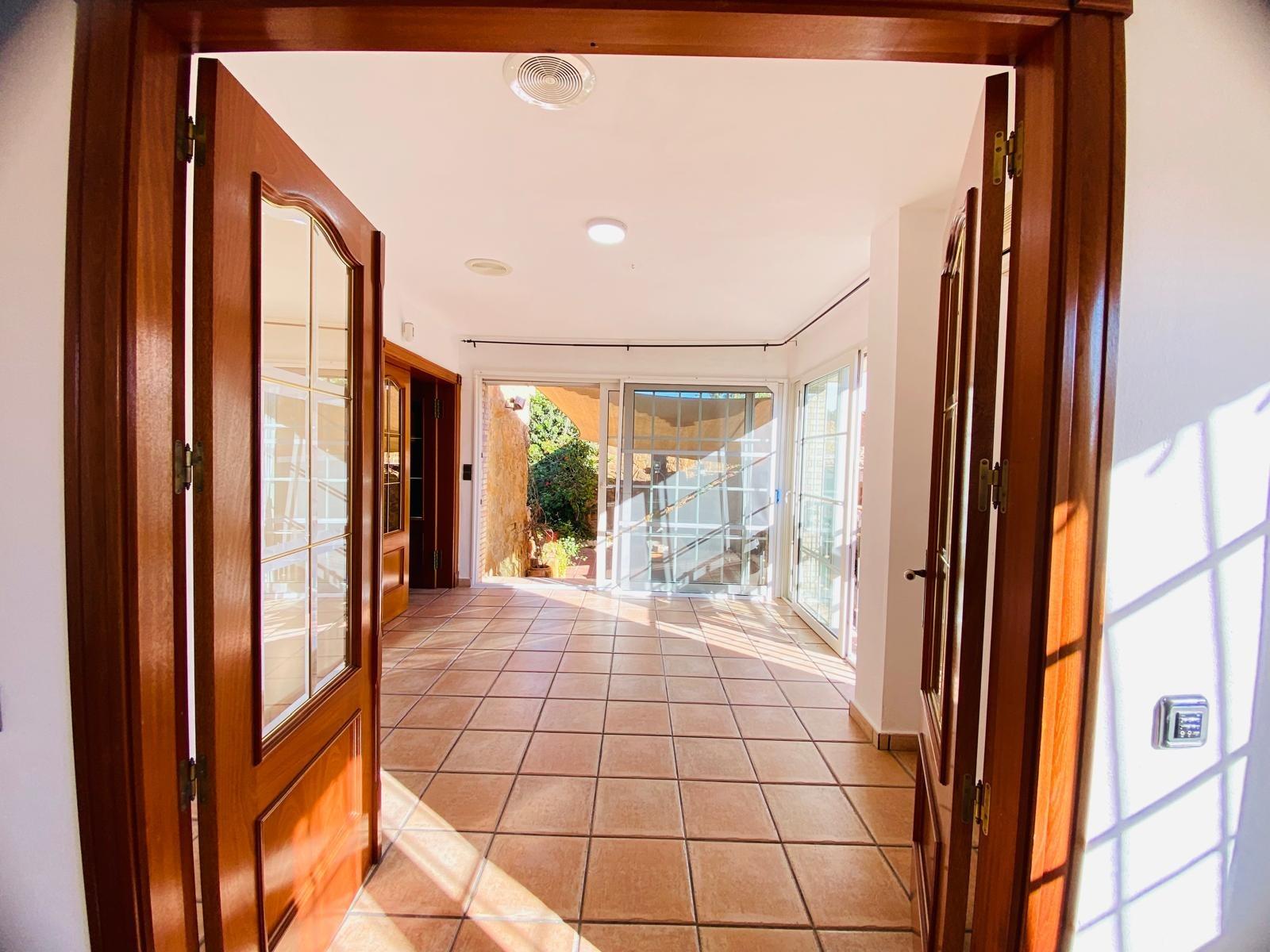 Villa in La Florida, Alicante, Spanien 2 Schlafzimmer, 304 m2 Nr. 125412