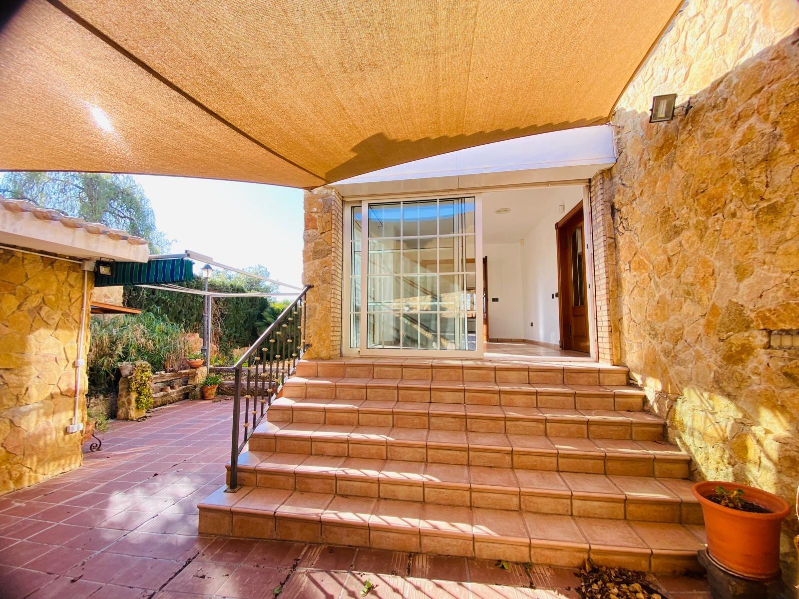 Villa in La Florida, Alicante, Spanien 2 Schlafzimmer, 304 m2 Nr. 125412