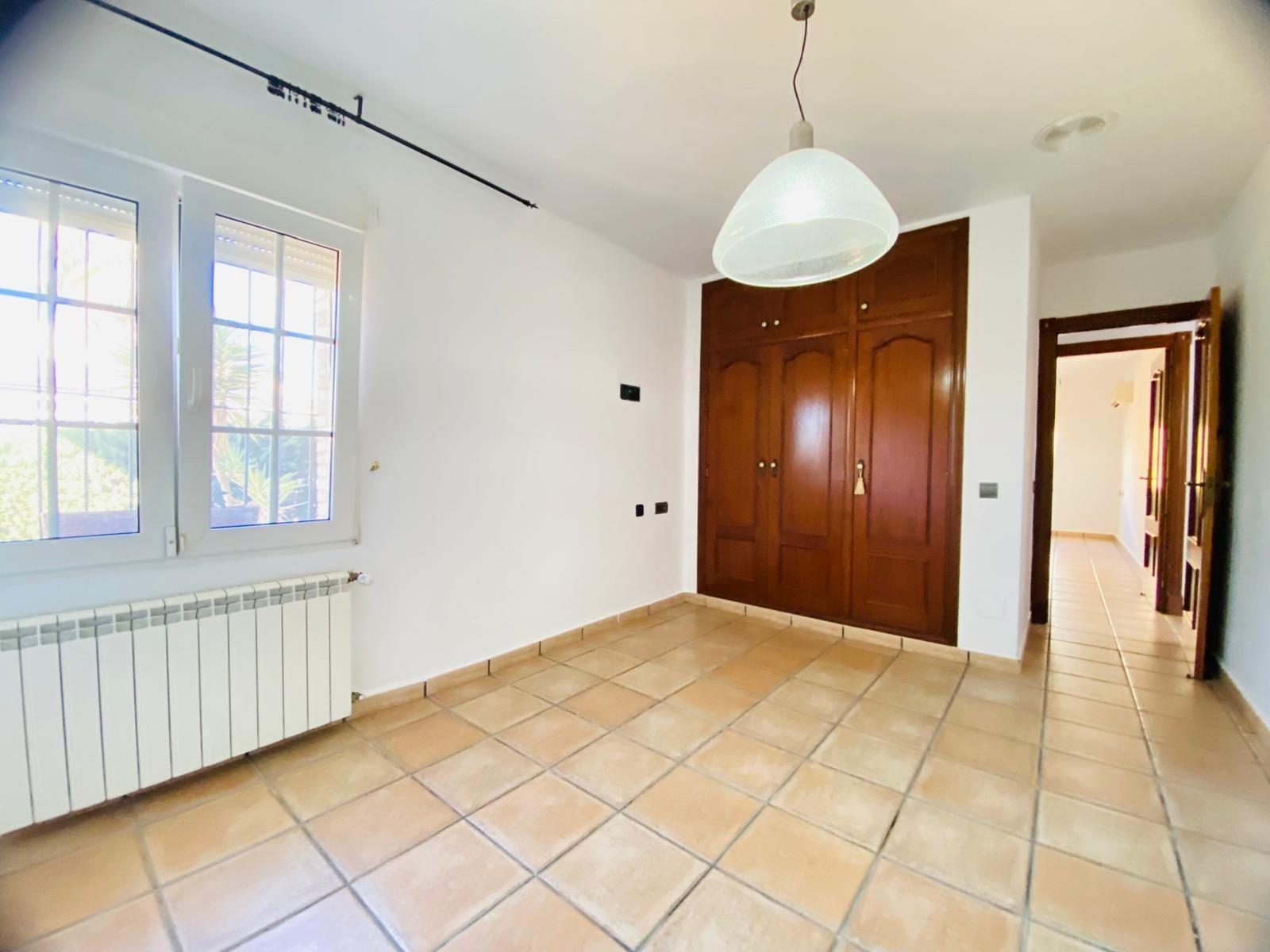 Villa in La Florida, Alicante, Spanien 2 Schlafzimmer, 304 m2 Nr. 125412