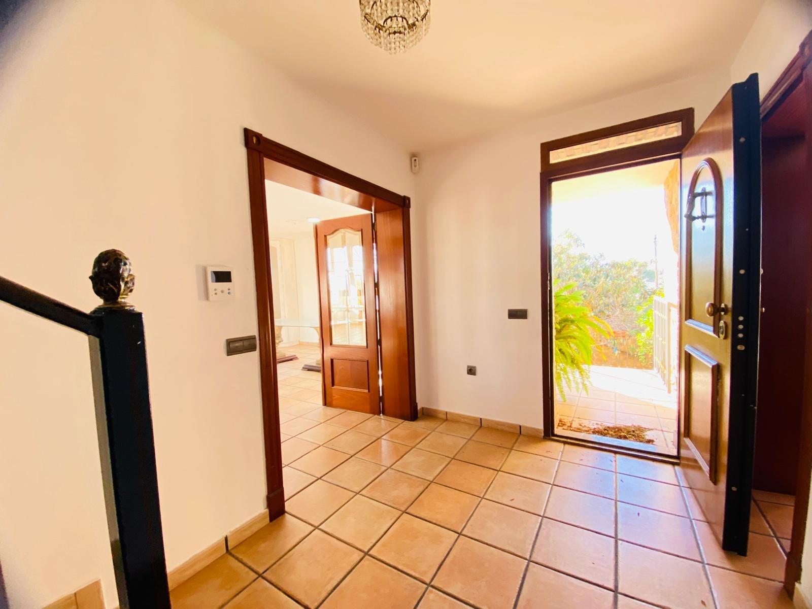 Villa in La Florida, Alicante, Spanien 2 Schlafzimmer, 304 m2 Nr. 125412