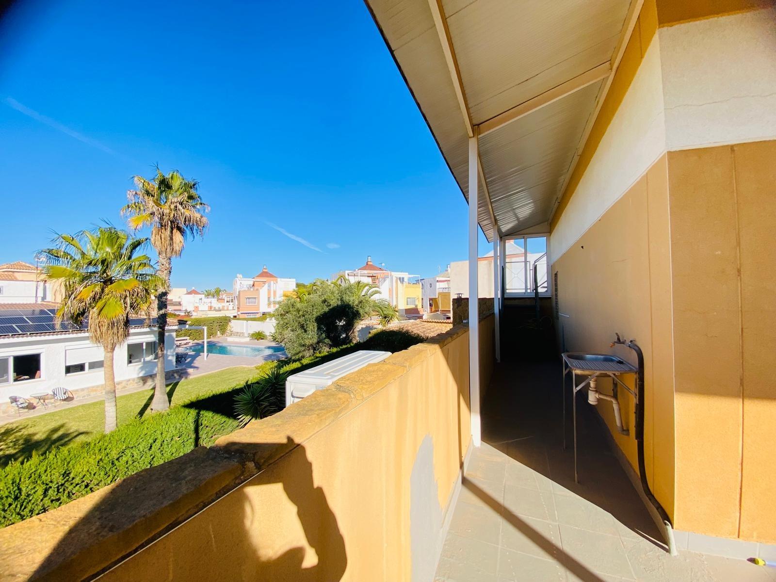 Villa in La Florida, Alicante, Spanien 2 Schlafzimmer, 304 m2 Nr. 125412