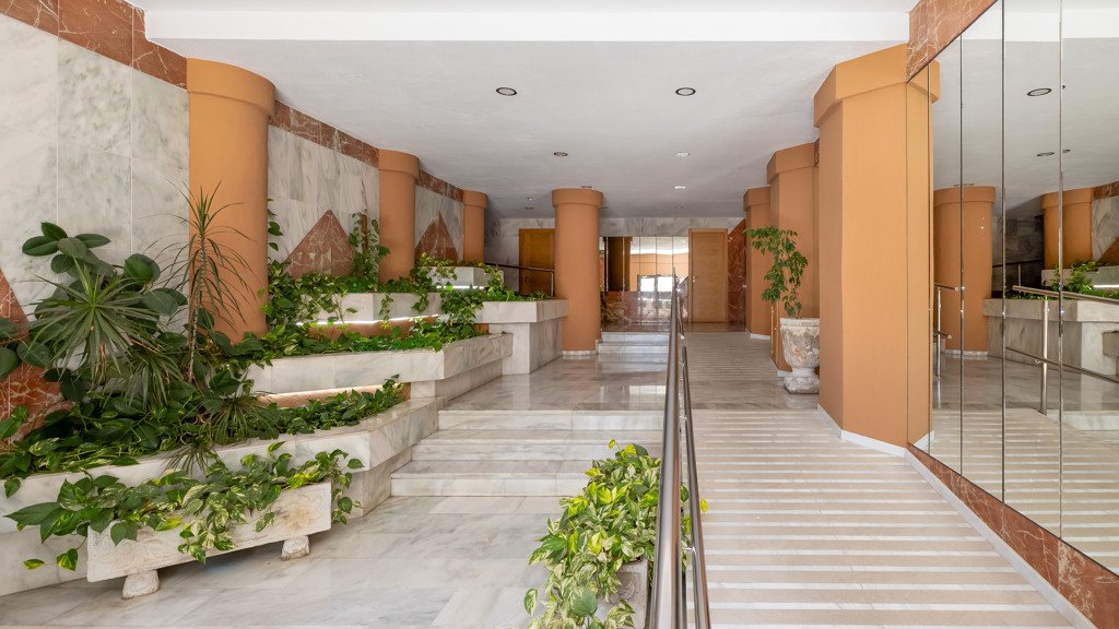 Apartment à Malaga, Espagne 3 chambres, 165 m2 No. 122437