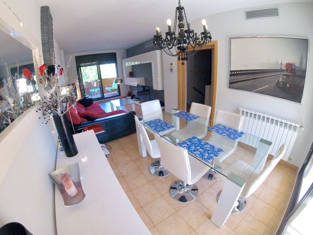 Radhus i Lloret de Mar, Girona, Spanien 3 sovrum, 160 kvm. Nr. 130387