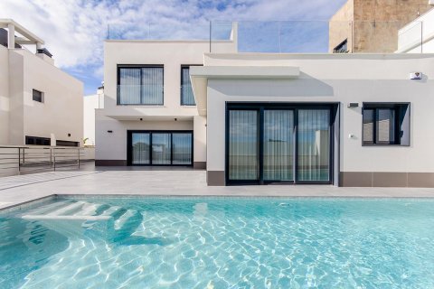 Huvila San Miguel de Salinas, Alicante, Espanja 3 makuuhuonetta, 126 m2 No. 128394