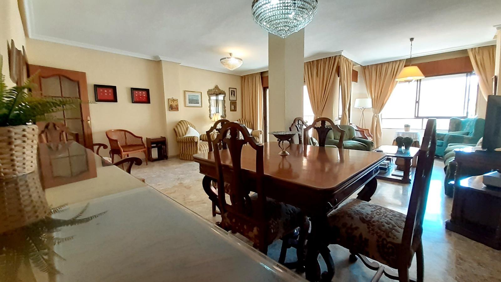 Dzīvoklis Torrevieja, Alicante, Spānijā 4 istabas, 164 m2 Nr. 125593