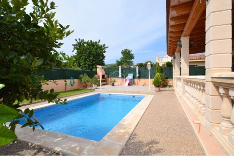 Kaupunkipientalo Cala Millor, Mallorca, Espanja 5 makuuhuonetta, 348 m2 No. 127968