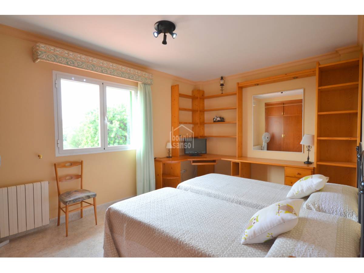 Kaupunkipientalo Cala Millor, Mallorca, Espanja 5 makuuhuonetta, 348 m2 No. 127968