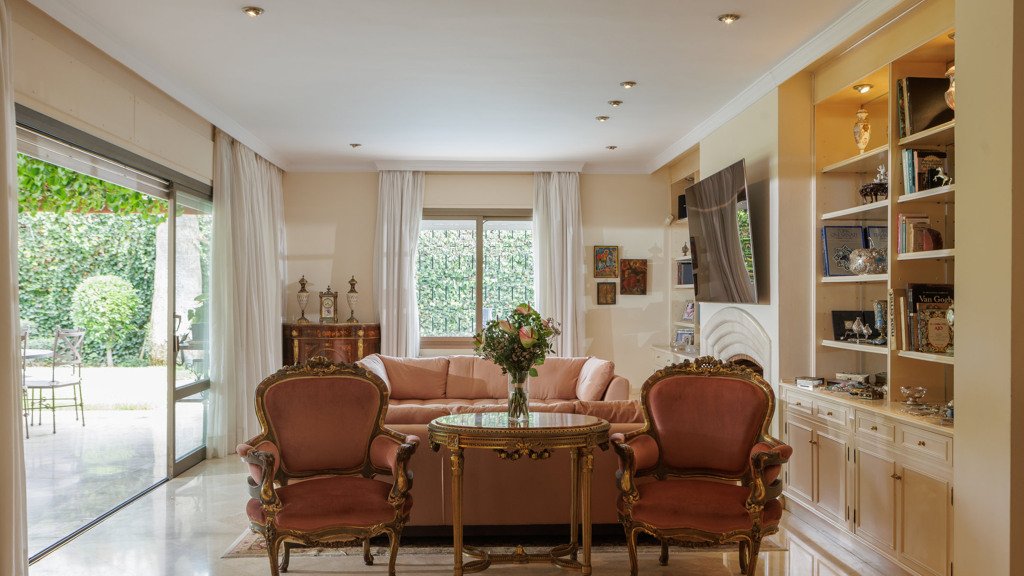 Villa a Marbella, Malaga, Spagna 6 camere da letto, 453.81 mq. N° 121551