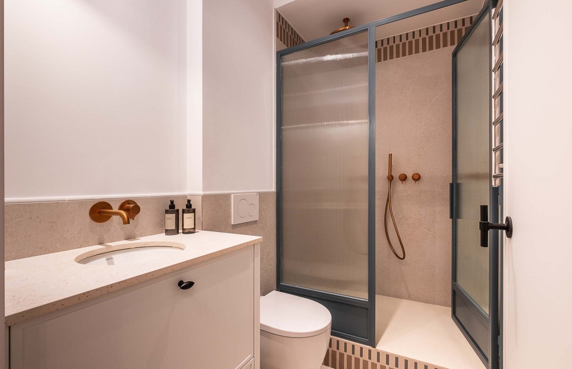 Apartamento en Madrid, Almería, España 3 dormitorios, 177 m2 No. 130378