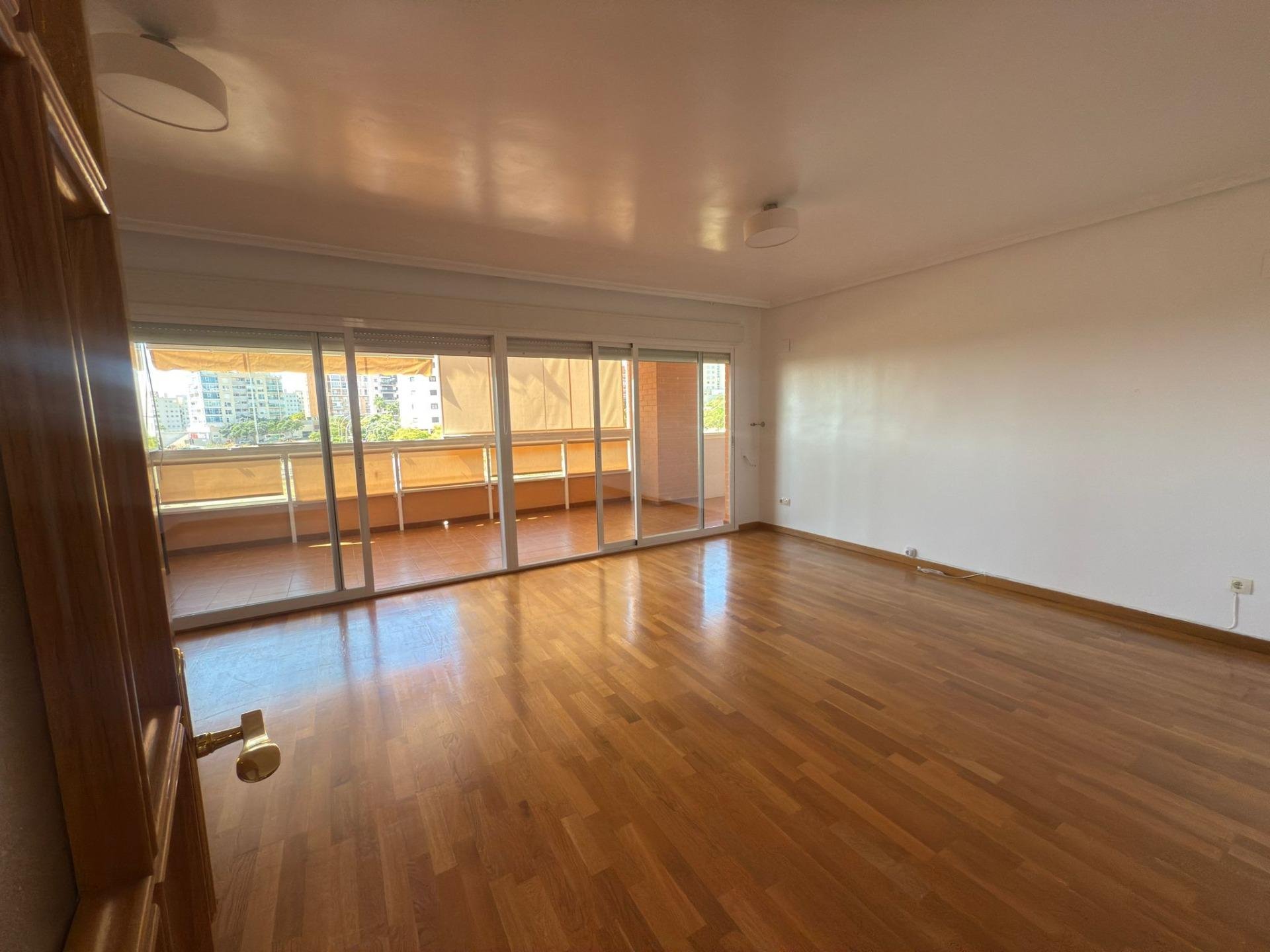 Apartment à Alicante, Espagne 3 chambres, 127 m2 No. 127254