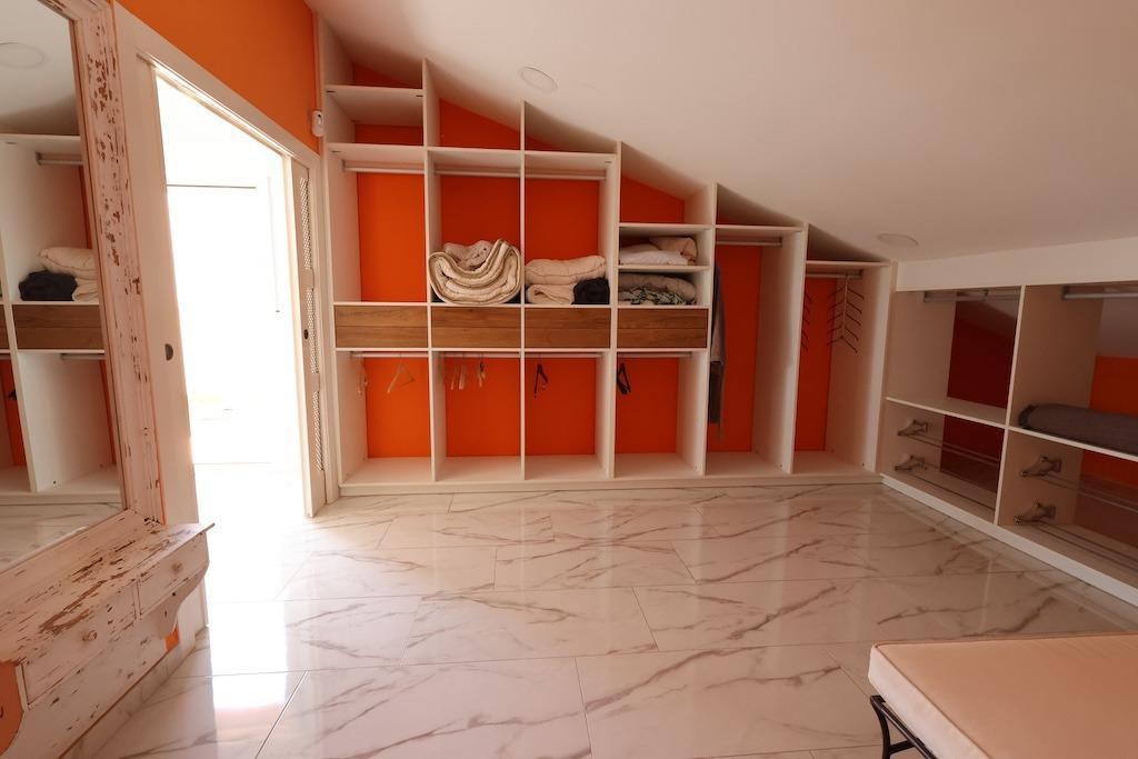 Villa à Alicante, Espagne 4 chambres, 189 m2 No. 129739