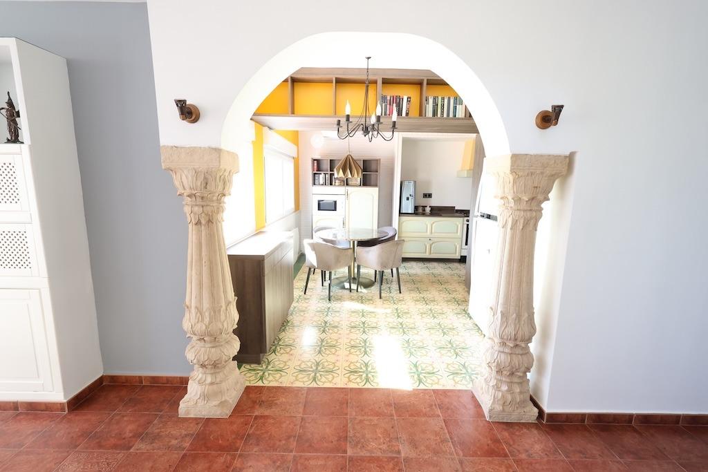 Villa à Alicante, Espagne 4 chambres, 189 m2 No. 129739