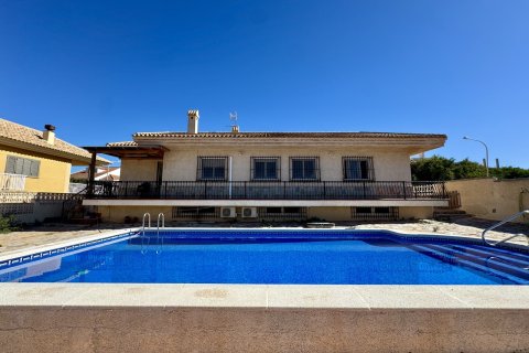 Villa in Mar De Cristal, Murcia, Spain 5 bedrooms, 450 sq.m. No. 128734