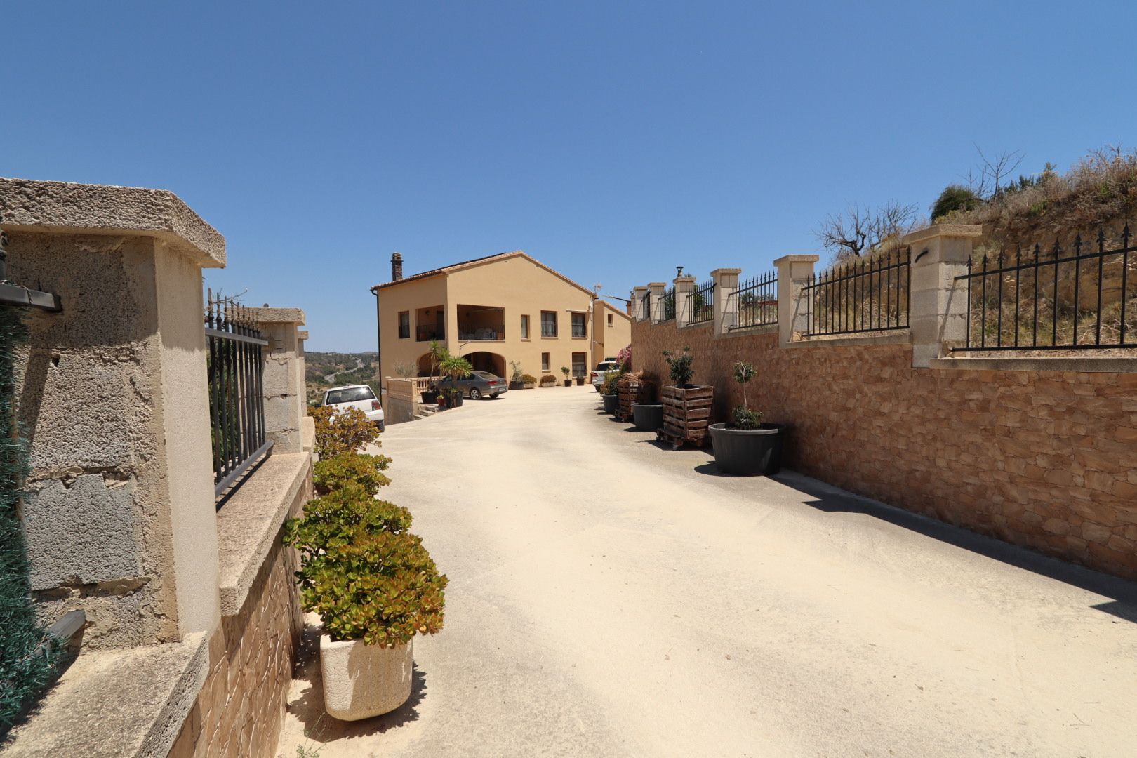 Finca in Benissa, Alicante, Spain 9 bedrooms, 487 sq.m. No. 125648