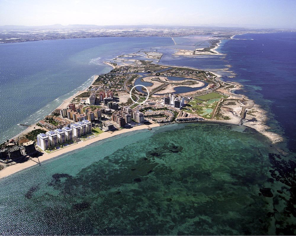 Villa à La Manga del Mar Menor, Murcia, Espagne 3 chambres, 465 m2 No. 132149