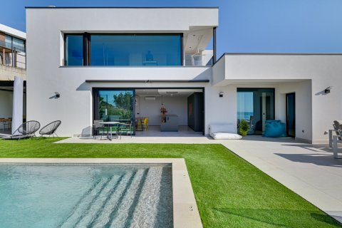 House in Santa Susanna, Barcelona, Spain 6 bedrooms, 445 sq.m. No. 130437