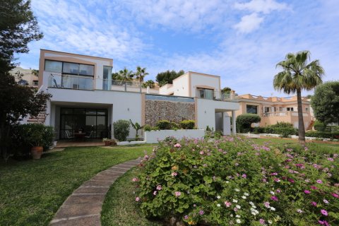 Villa in Santa Ponsa, Mallorca, Spain 5 bedrooms, 480 sq.m. No. 132714