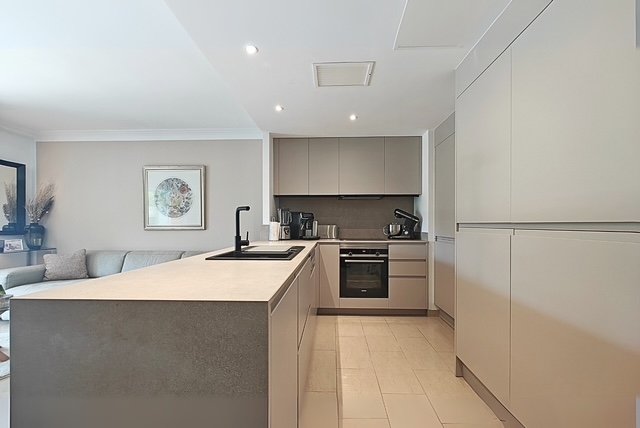 Apartamento en Santa Ponsa, Mallorca, España 2 dormitorios, 83 m2 No. 132712
