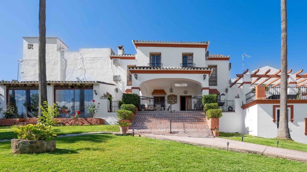 Villa à Villamartin, Cadiz, Espagne 4 chambres, 385 m2 No. 120530