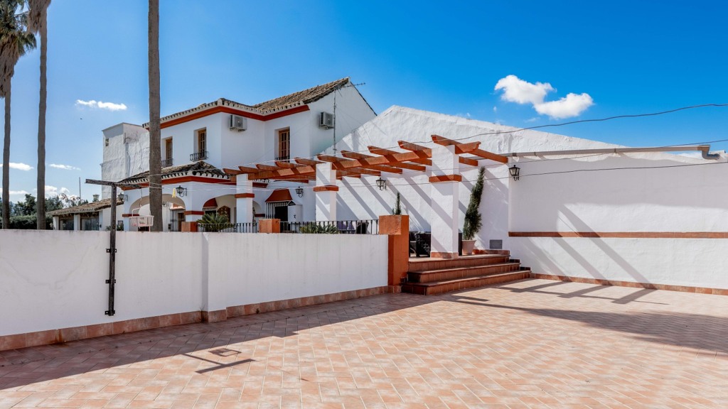 Villa à Villamartin, Cadiz, Espagne 4 chambres, 385 m2 No. 120530