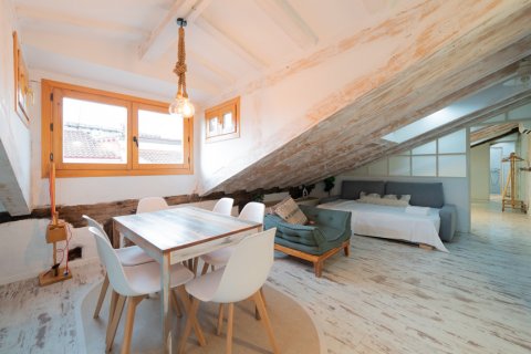 Apartment in Madrid, Spain 2 bedrooms, 48.75 sq.m. No. 122403