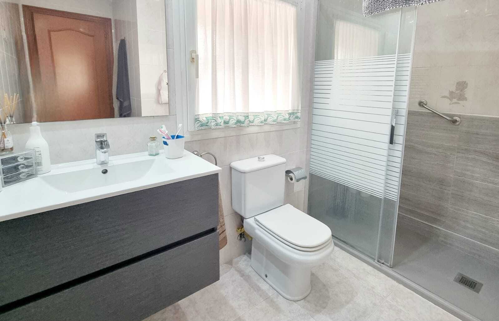 House in Lloret de Mar, Girona, Spanien 6 Schlafzimmer, 214 m2 Nr. 130251