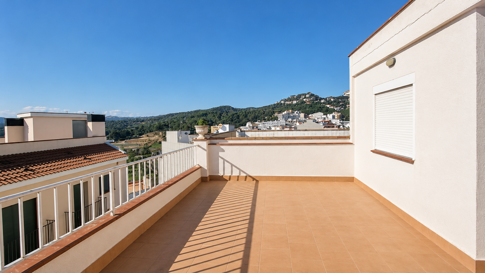 House in Lloret de Mar, Girona, Spanien 6 Schlafzimmer, 214 m2 Nr. 130251