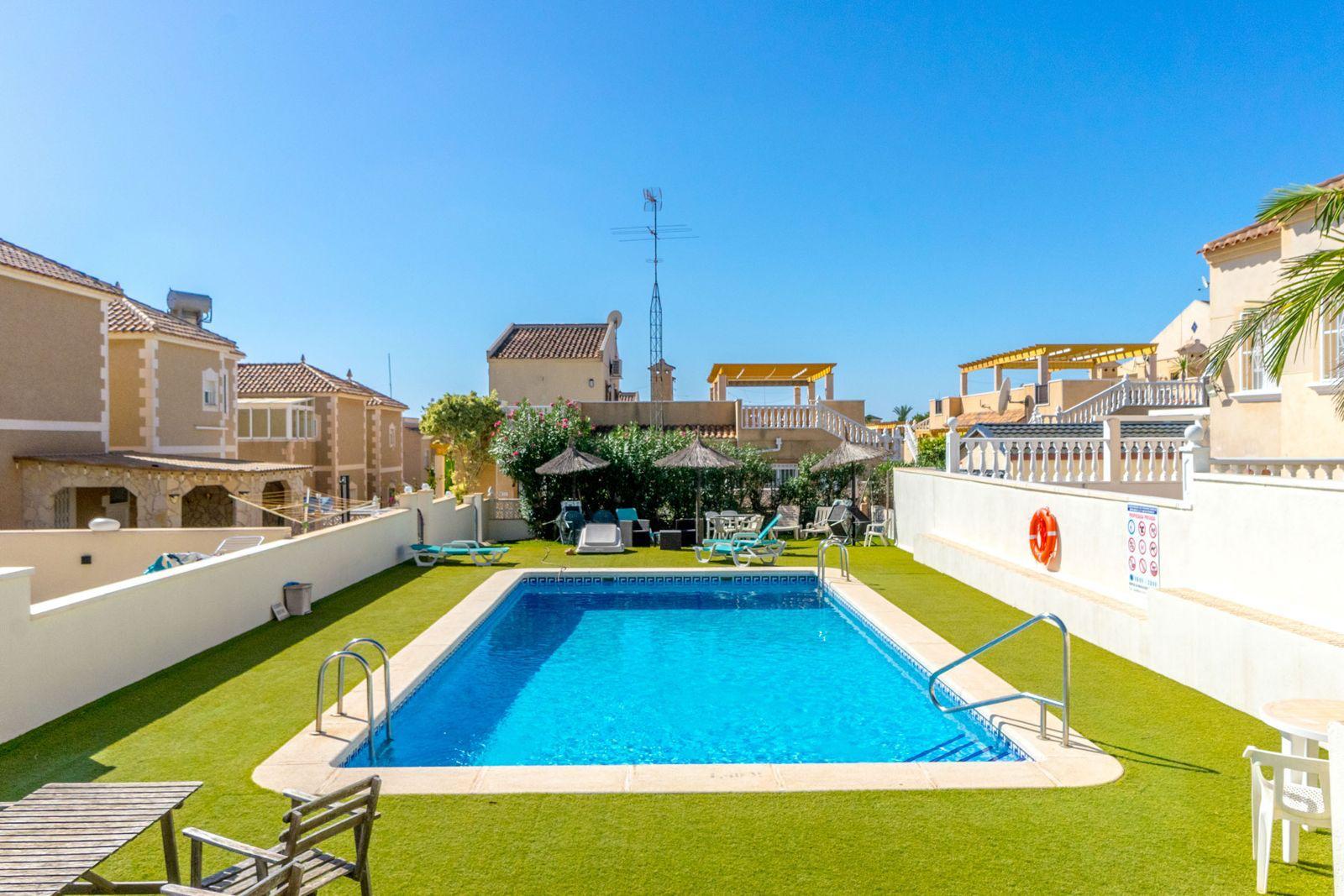 Casa adosada en Villamartin, Alicante, España 3 dormitorios, 105 m2 No. 125566
