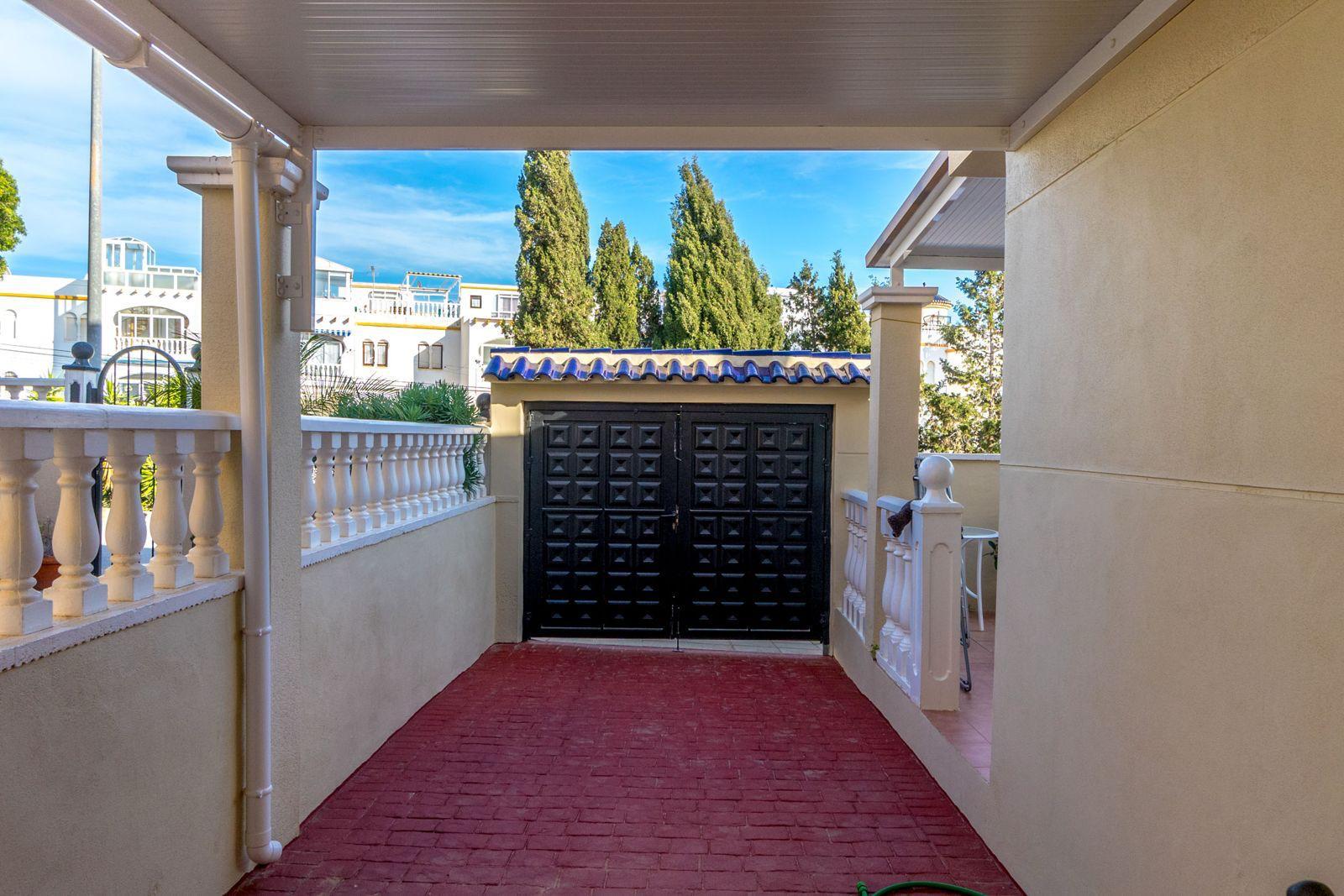Casa adosada en Villamartin, Alicante, España 3 dormitorios, 105 m2 No. 125566