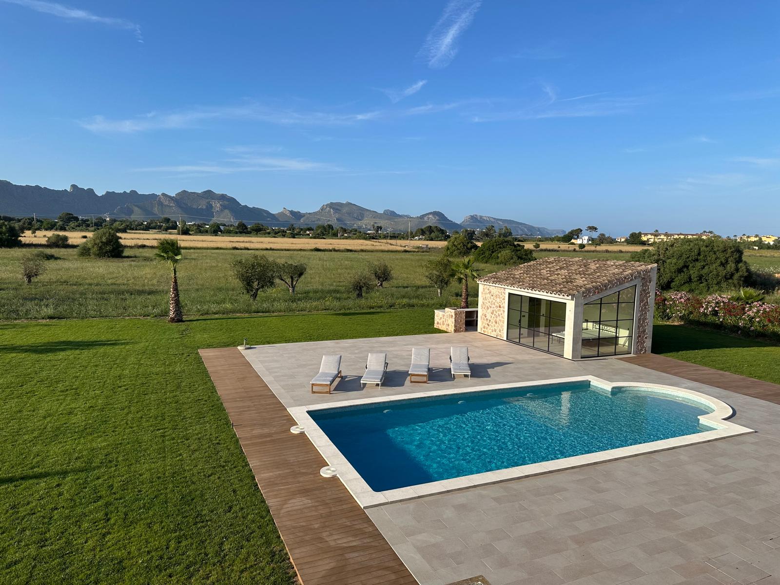 Finca en Port De Pollenca, Mallorca, España 3 dormitorios, 393 m2 No. 128277