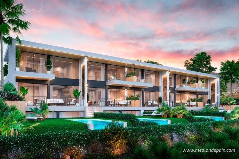 Radhus i Nueva Andalucia, Malaga, Spanien 6 sovrum, 333 kvm. Nr. 120351