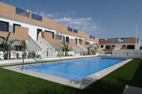 Bungalow à Pilar de la Horadada, Alicante, Espagne 3 chambres,  No. 132563