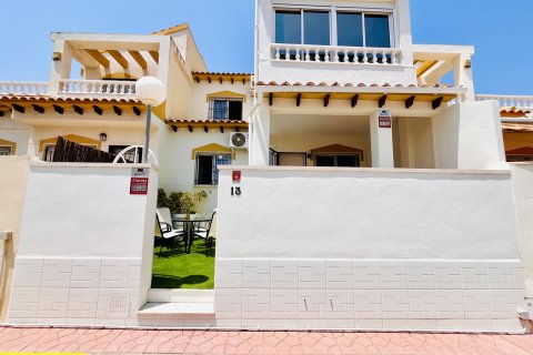 Casa adosada en Torrevieja, Alicante, España 3 dormitorios, 104 m2 No. 128902