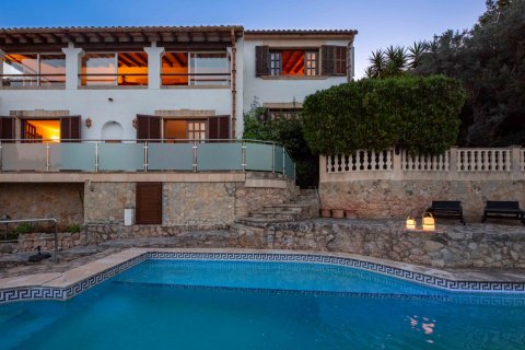 Villa in Port De Pollenca, Mallorca, Spain 5 bedrooms, 388 sq.m. No. 128256