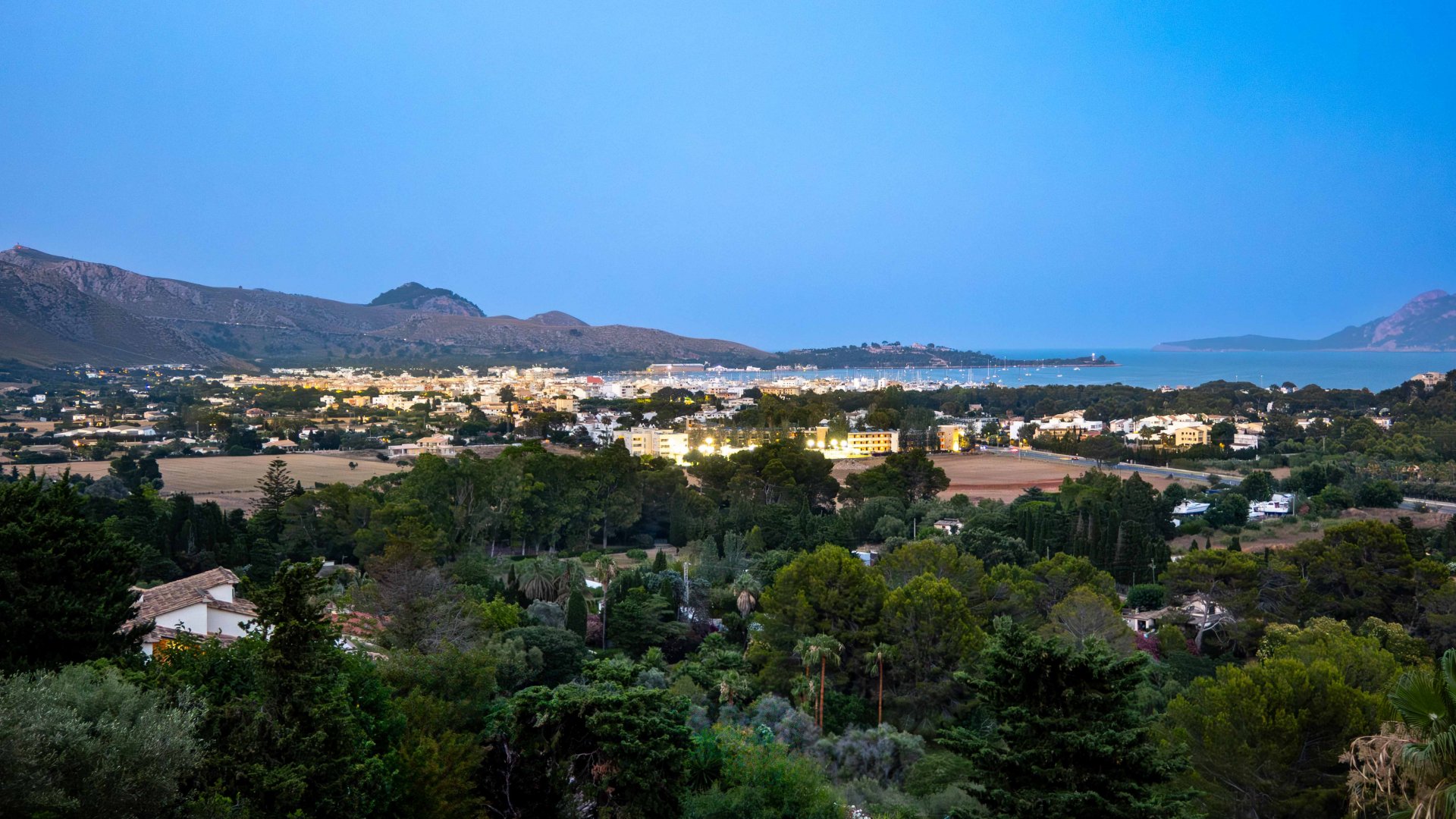 Villa à Port De Pollenca, Mallorca, Espagne 5 chambres, 388 m2 No. 128256