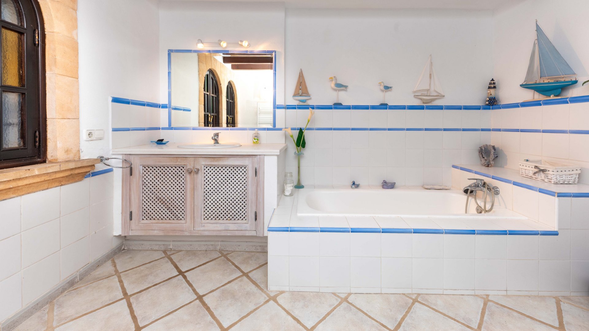 Villa à Port De Pollenca, Mallorca, Espagne 5 chambres, 388 m2 No. 128256