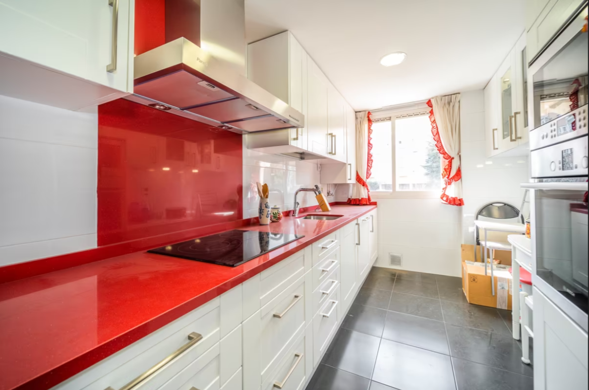 Appartamento a Madrid, Almeria, Spagna 3 camere da letto, 130 mq. N° 130361