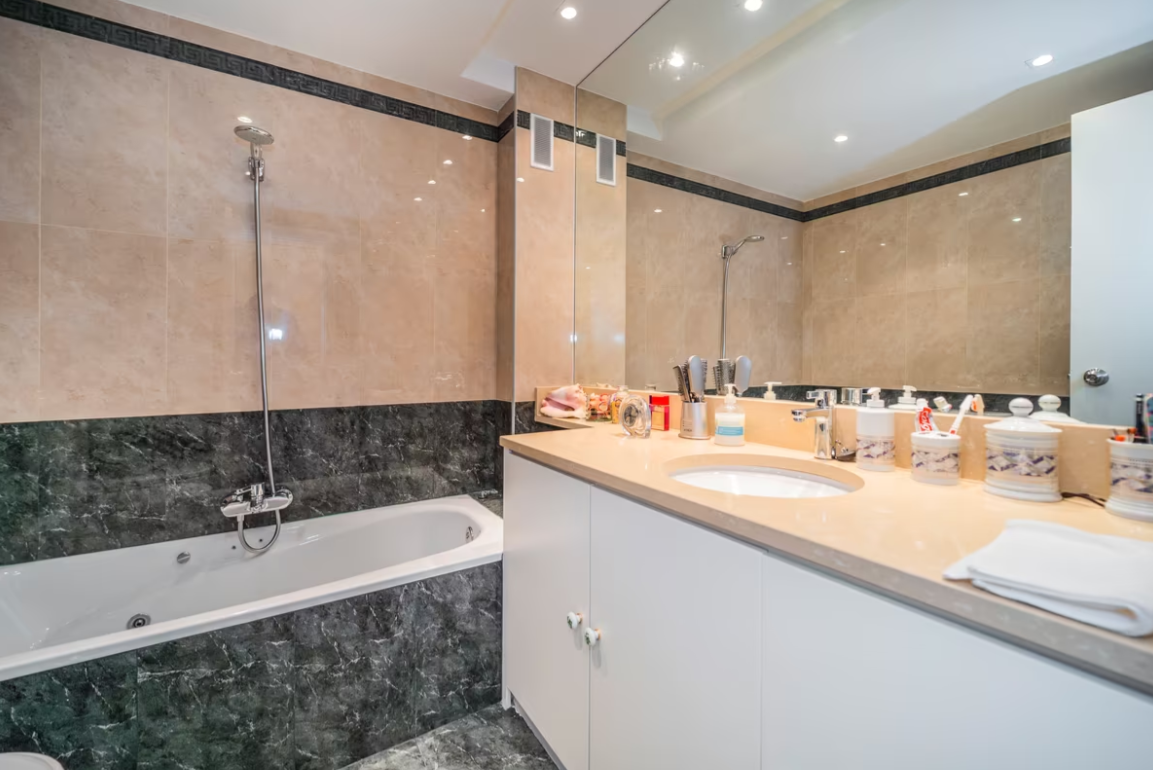 Appartamento a Madrid, Almeria, Spagna 3 camere da letto, 130 mq. N° 130361