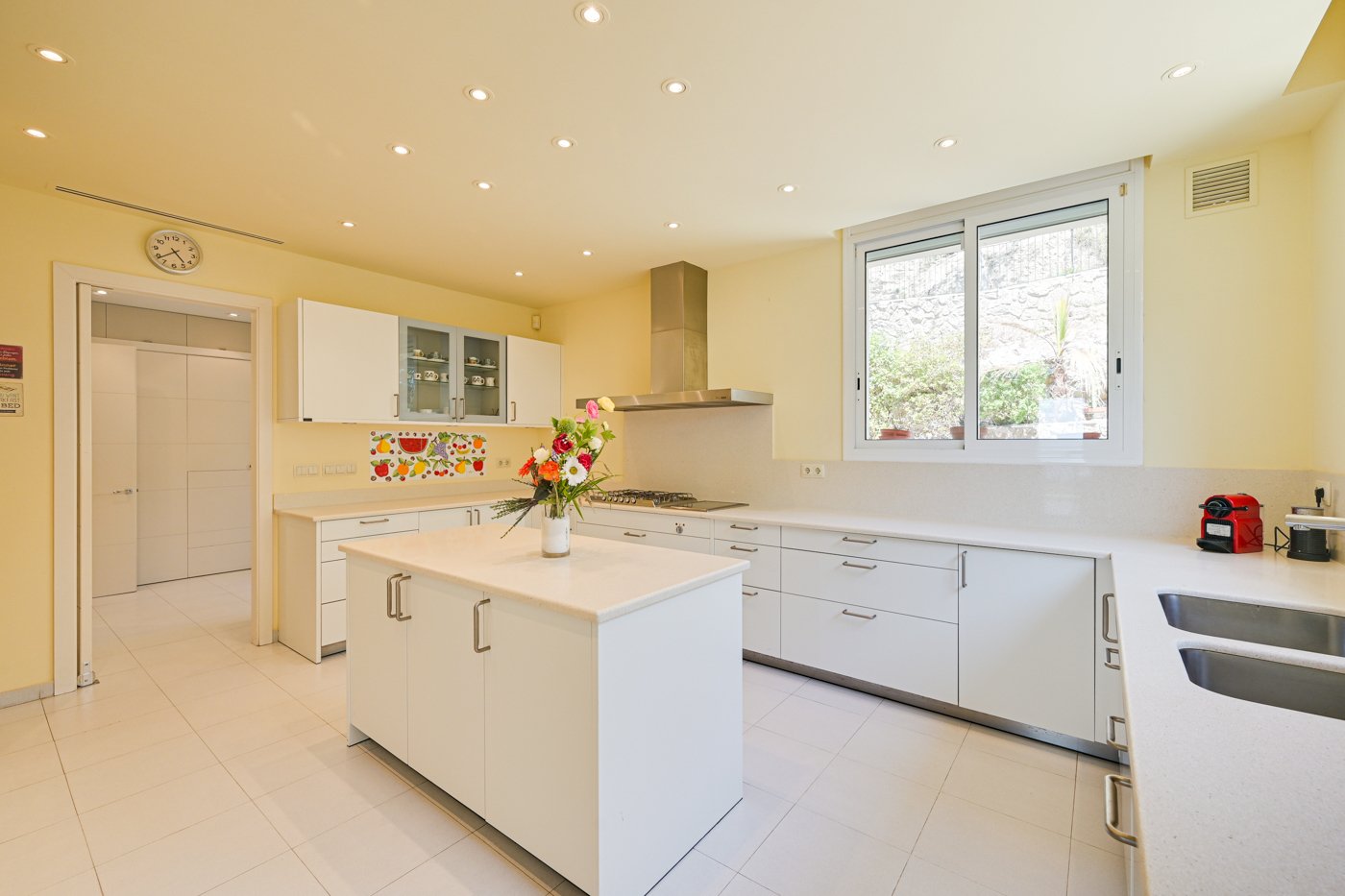 Talo Sitges, Barcelona, Espanja 5 makuuhuonetta, 910 m2 No. 130398