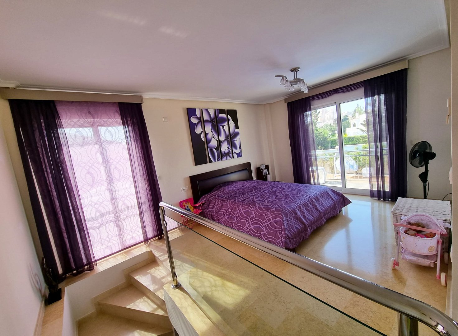 House in Torrevieja, Alicante, Spain 5 bedrooms, 380 sq.m. No. 130397