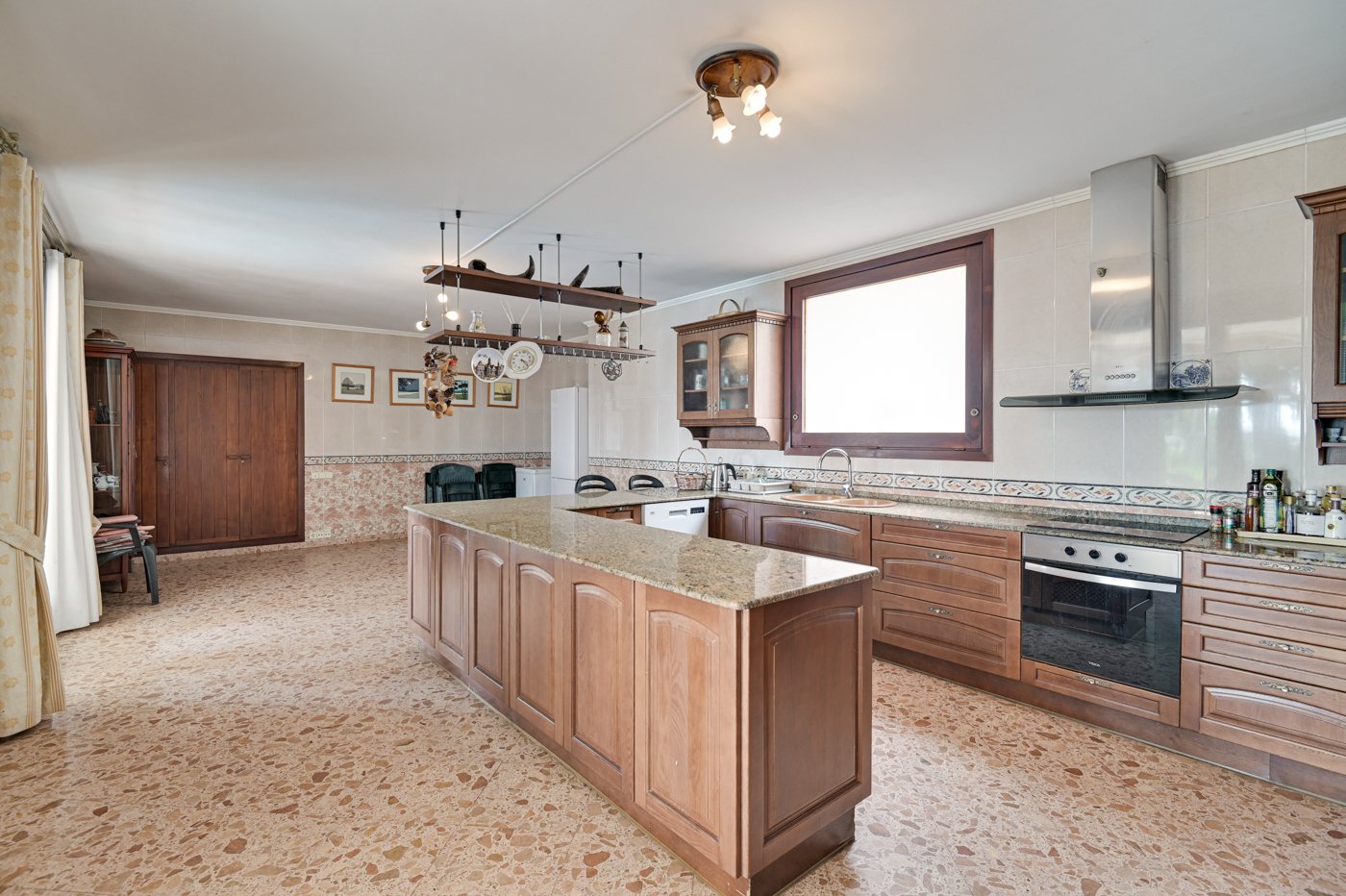 Māja Blanes, Girona, Spānijā 6 istabas, 654 m2 Nr. 130395